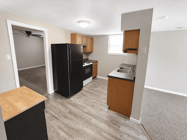 531 Davis St #4 - Photo 3 of 9