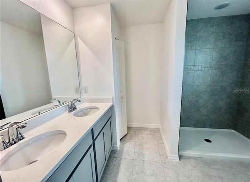 10817 Ironwood Tree Way - Photo 3 of 17