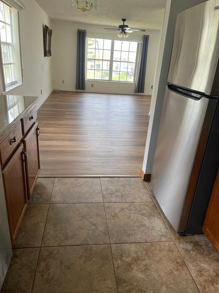 1435 Disston Ave - Photo 6 of 21