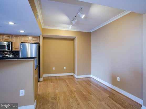 414 Water St #1609 - Photo 7 of 32