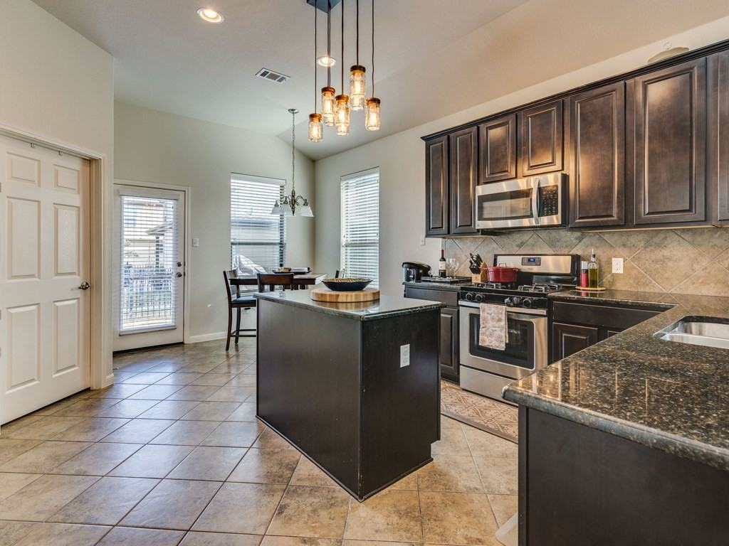 7233 Menchaca Rd #37 - Photo 3 of 22