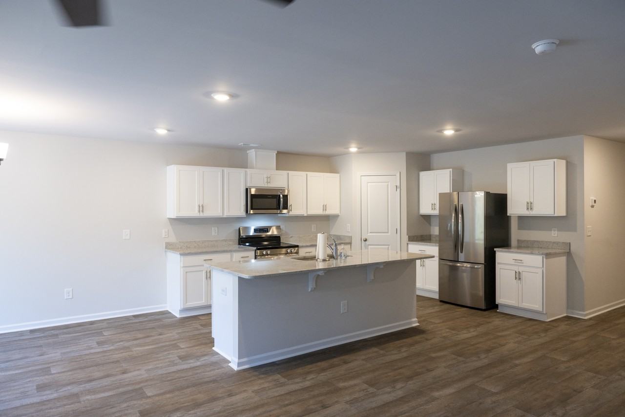 5308 Meagan Ln Ne #NA - Photo 4 of 28