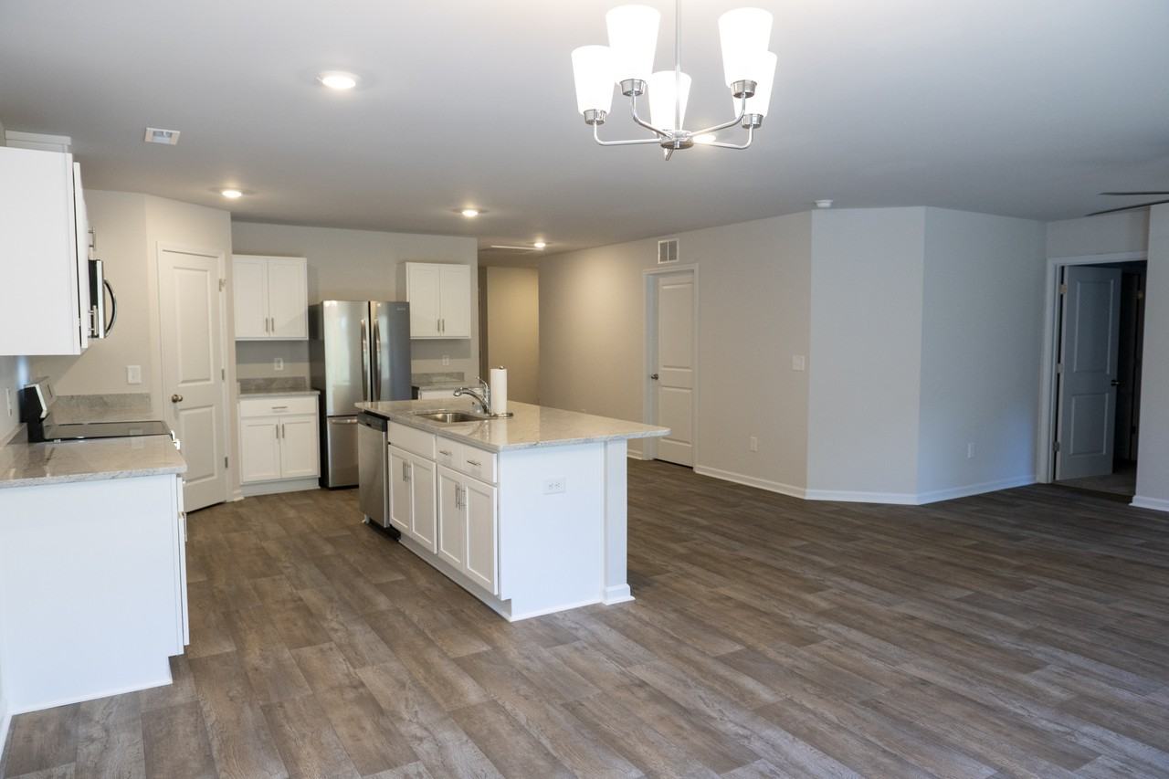 5308 Meagan Ln Ne #NA - Photo 6 of 28