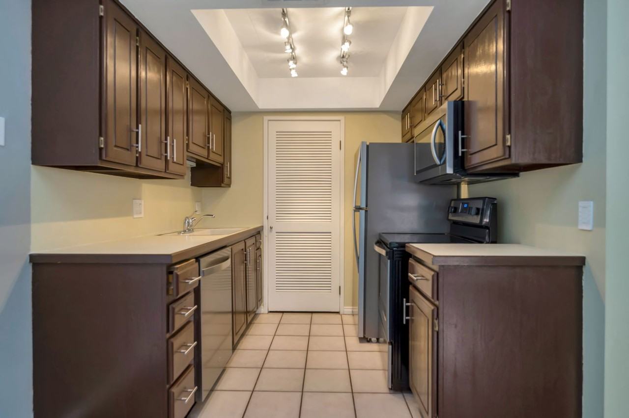 115 S 1100 E #501 - Photo 7 of 25
