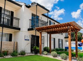 1540 Chenault St #1 - Photo 1 of 1