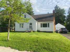 featured image of 5005 Glenwood St #NA