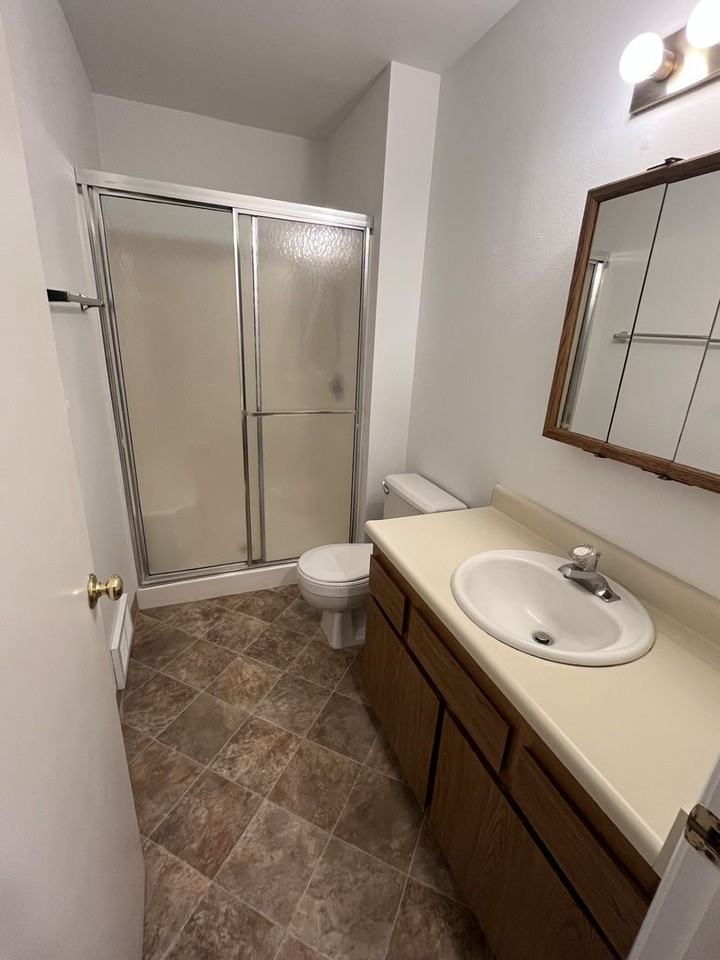 56856 Enterprise Dr - Photo 7 of 9