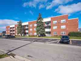 featured image of 4739 Hilton Ave