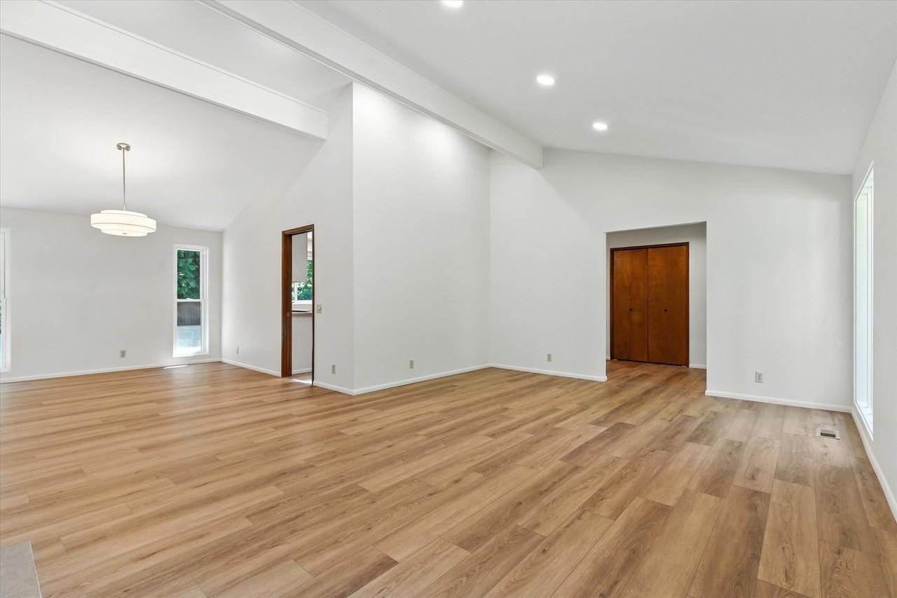 4230 90th Ave Se #NA - Photo 6 of 39