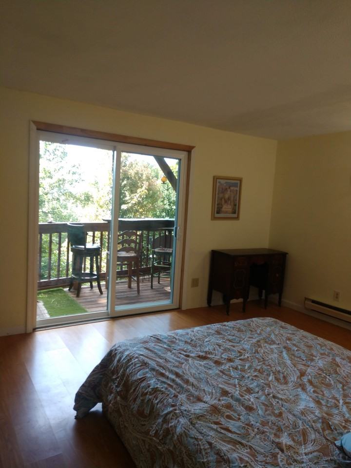 104 Greenwood Ln #B - Photo 3 of 21
