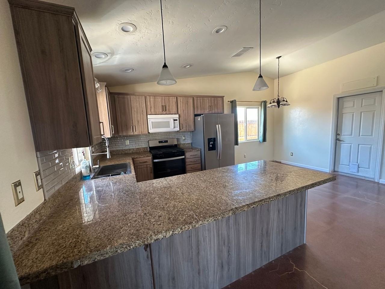 5995 Encelia Dr - Photo 6 of 18