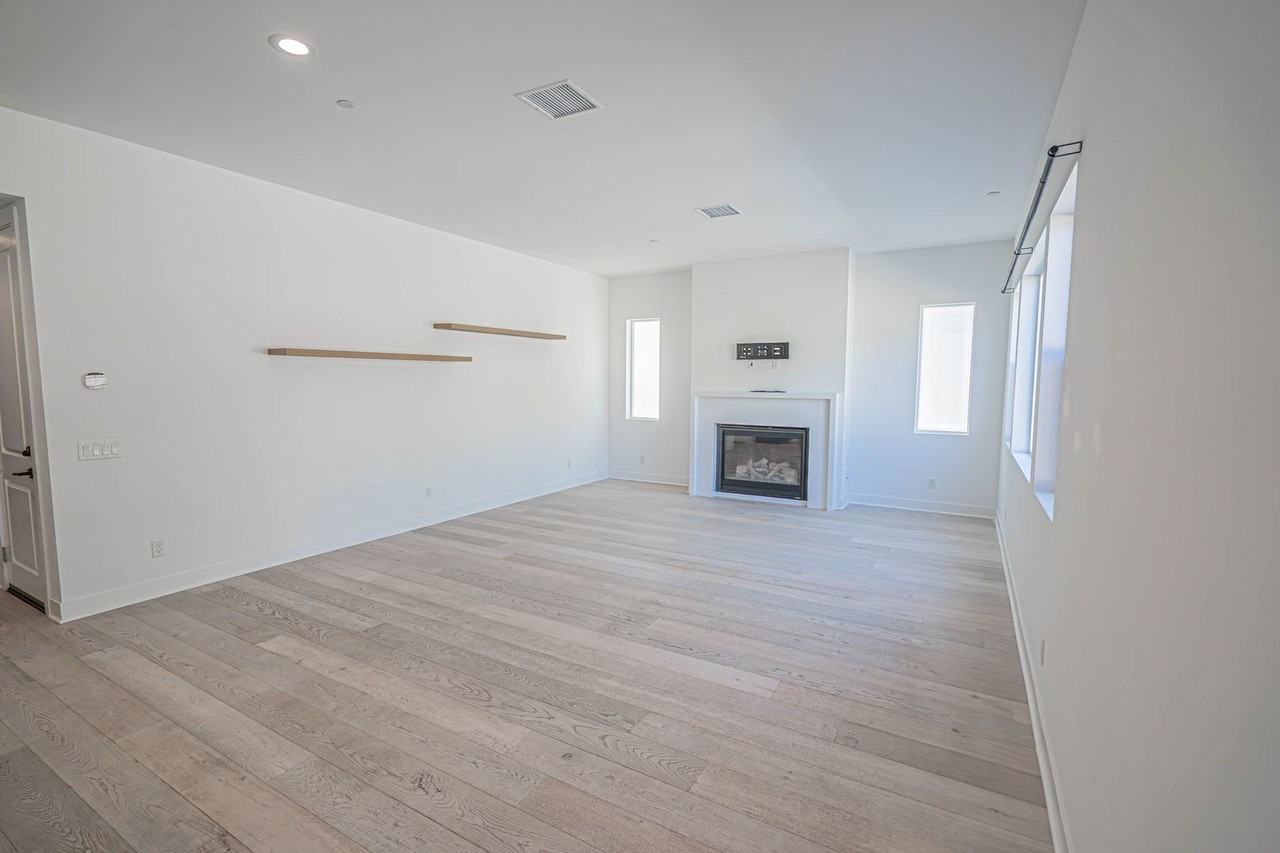 28519 Moyer Ln - Photo 4 of 29