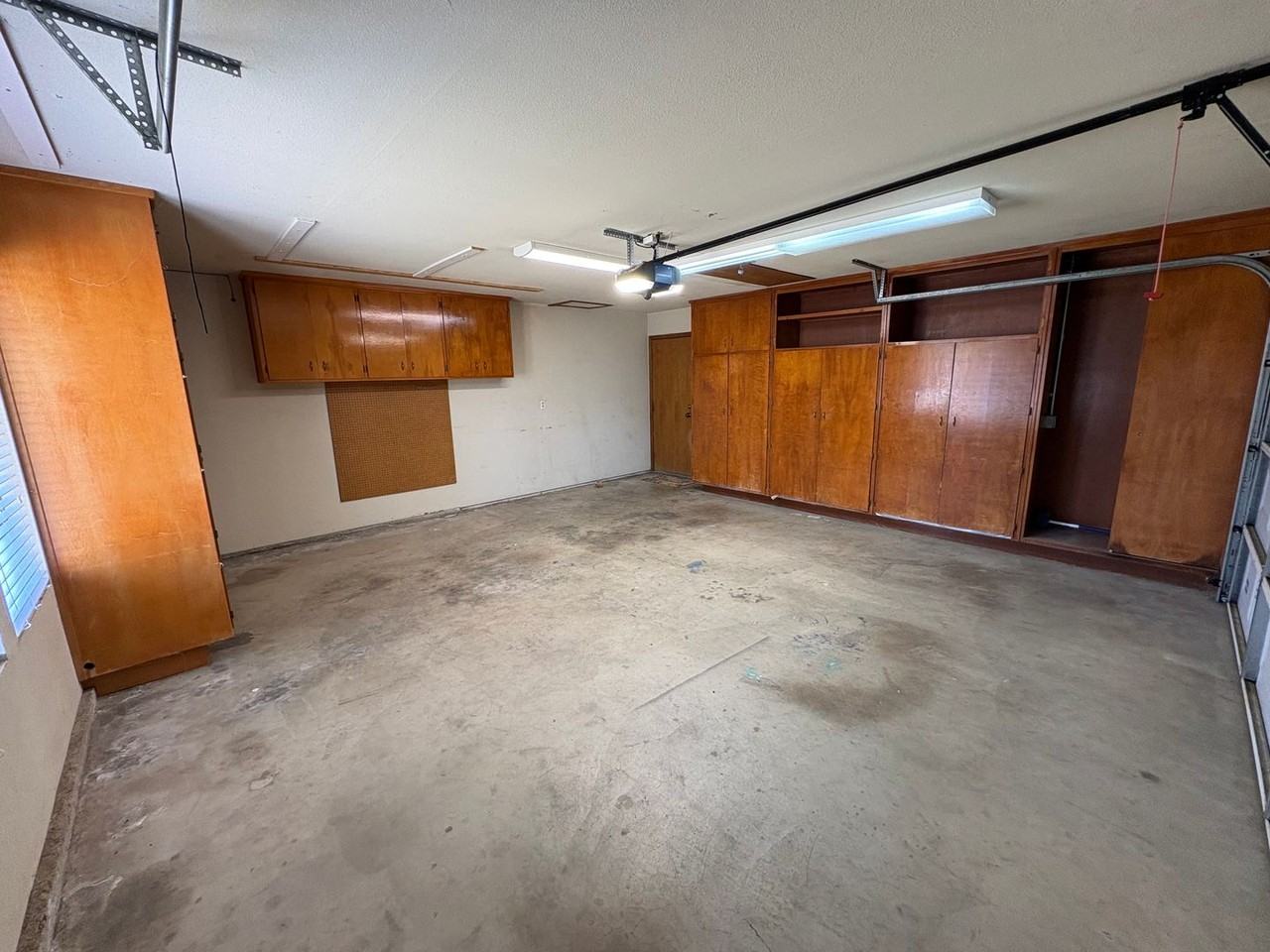 3009 E Grove Ave - Photo 3 of 43