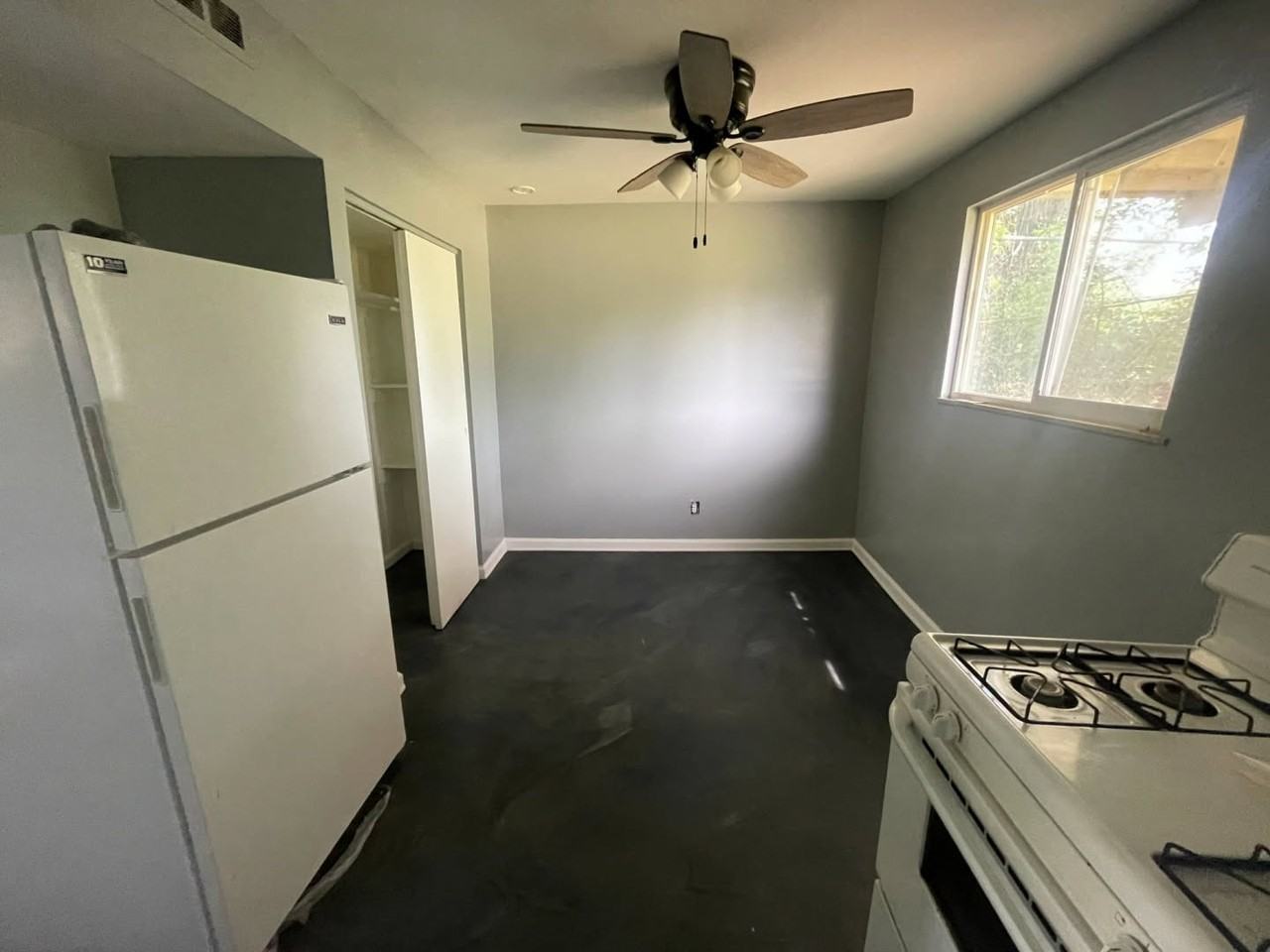 1611 East 26th Avenue - Photo 3 of 10