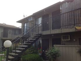 1951 Scarborough Dr #4 - Photo 1 of 1