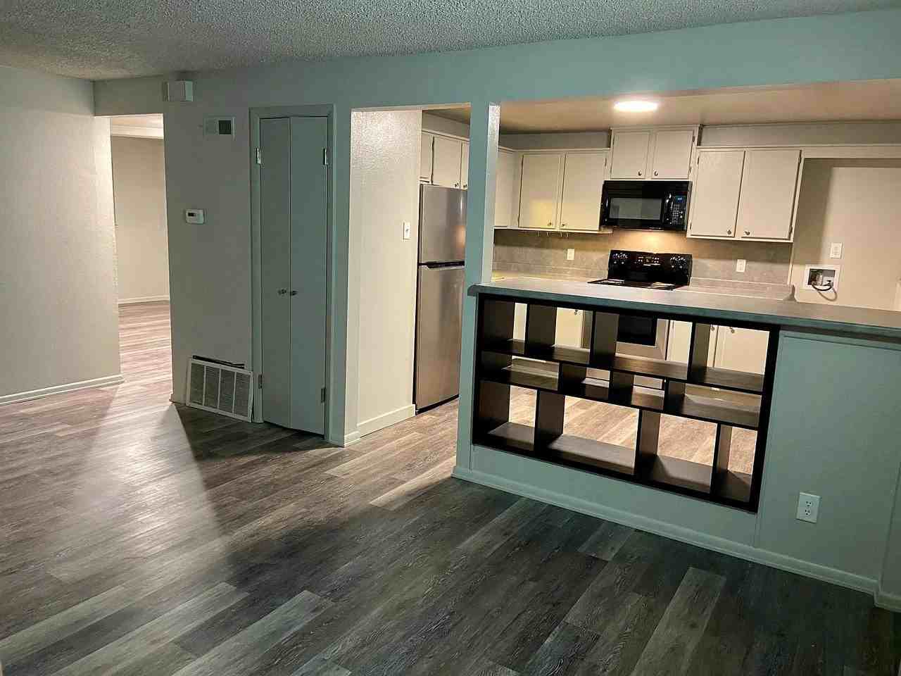 50 Barclay Dr #3 - Photo 2 of 11