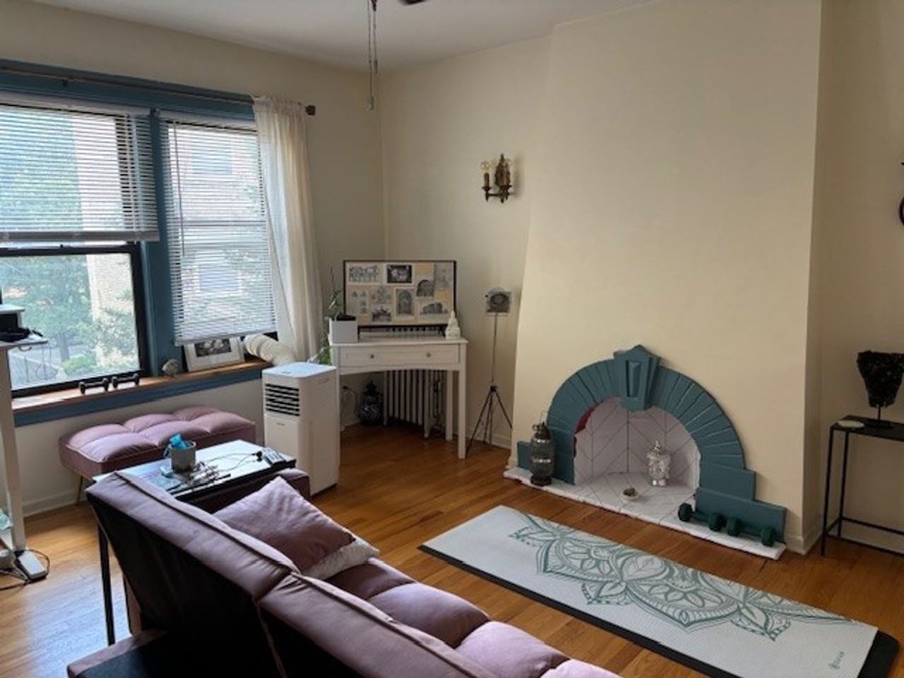 5540-5542 N. ARTESIAN - Photo 2 of 9
