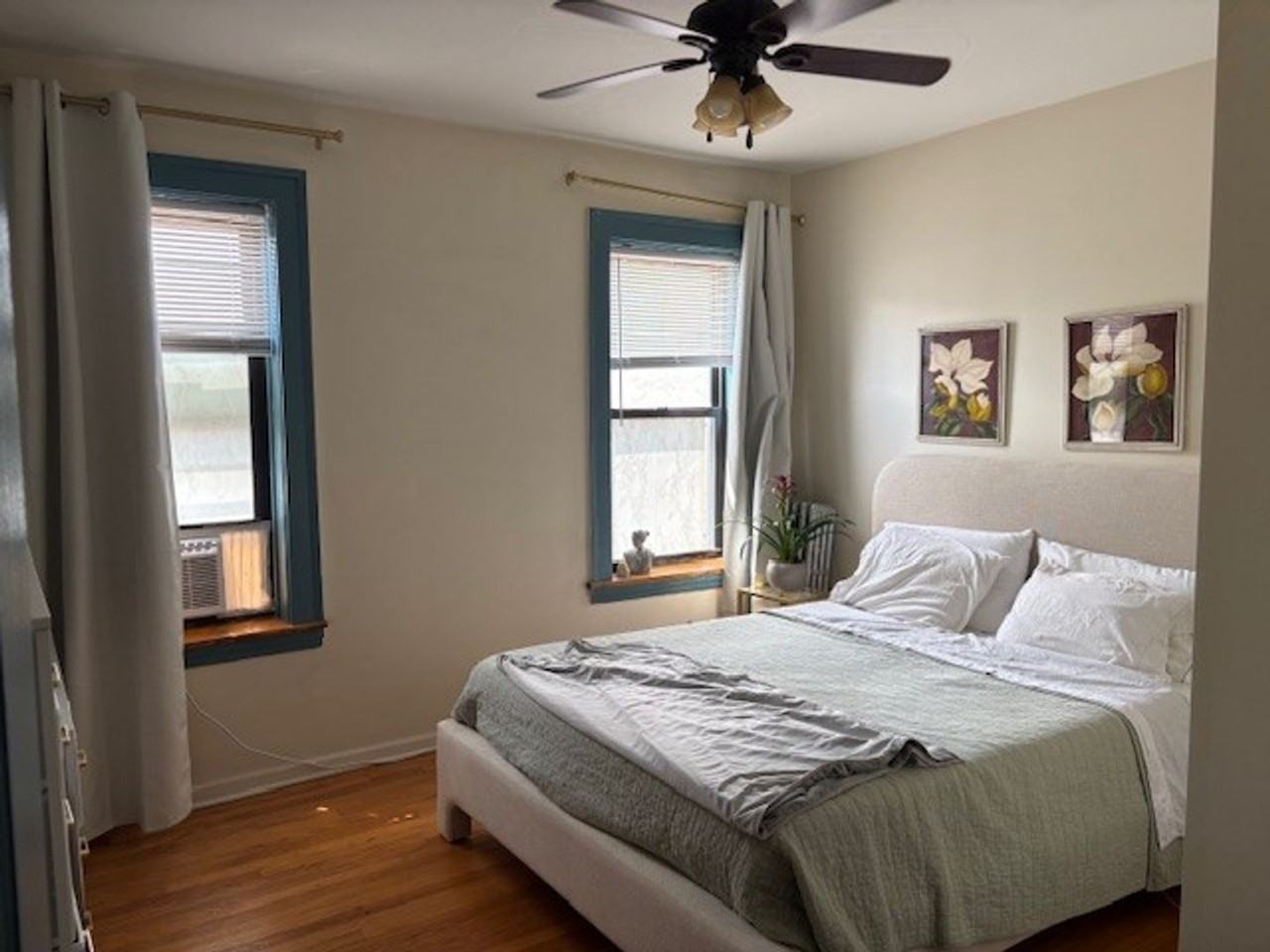 5540-5542 N. ARTESIAN - Photo 7 of 9