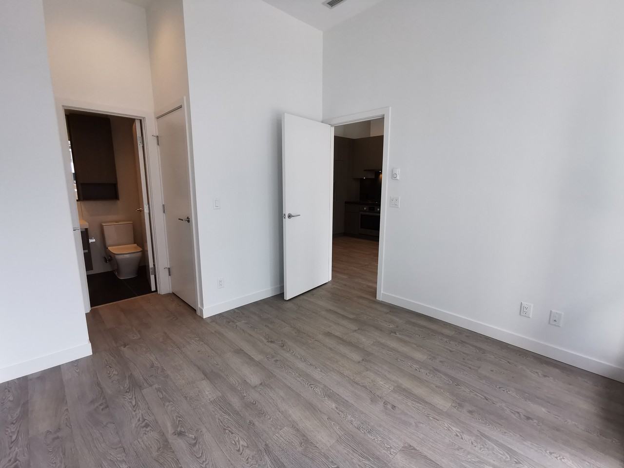 6080 McKay Avenue #303 - Photo 7 of 18