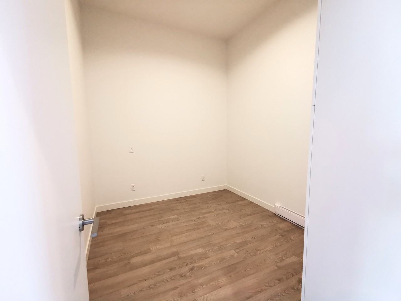6080 McKay Avenue - Photo 9