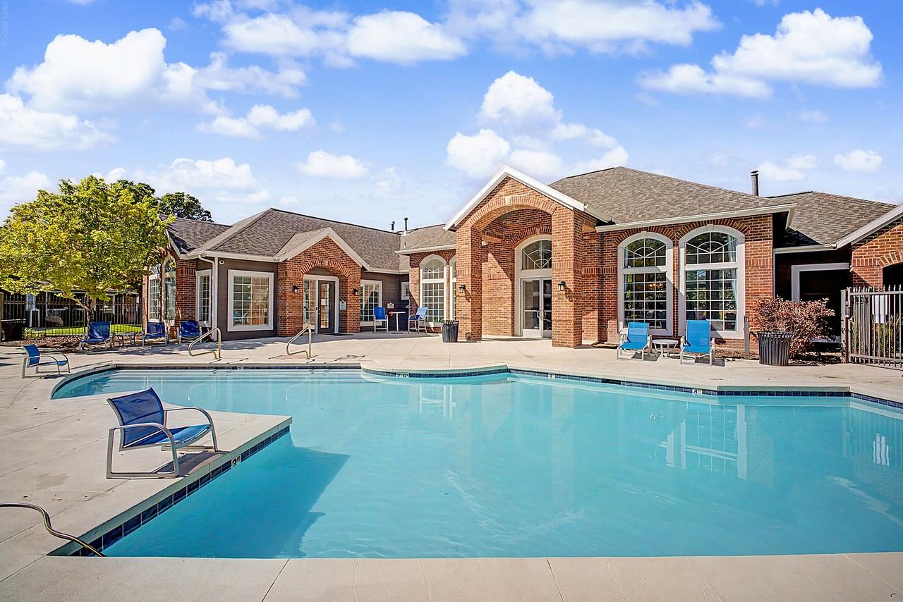 Adagio Apartments - Photo 7 of 50