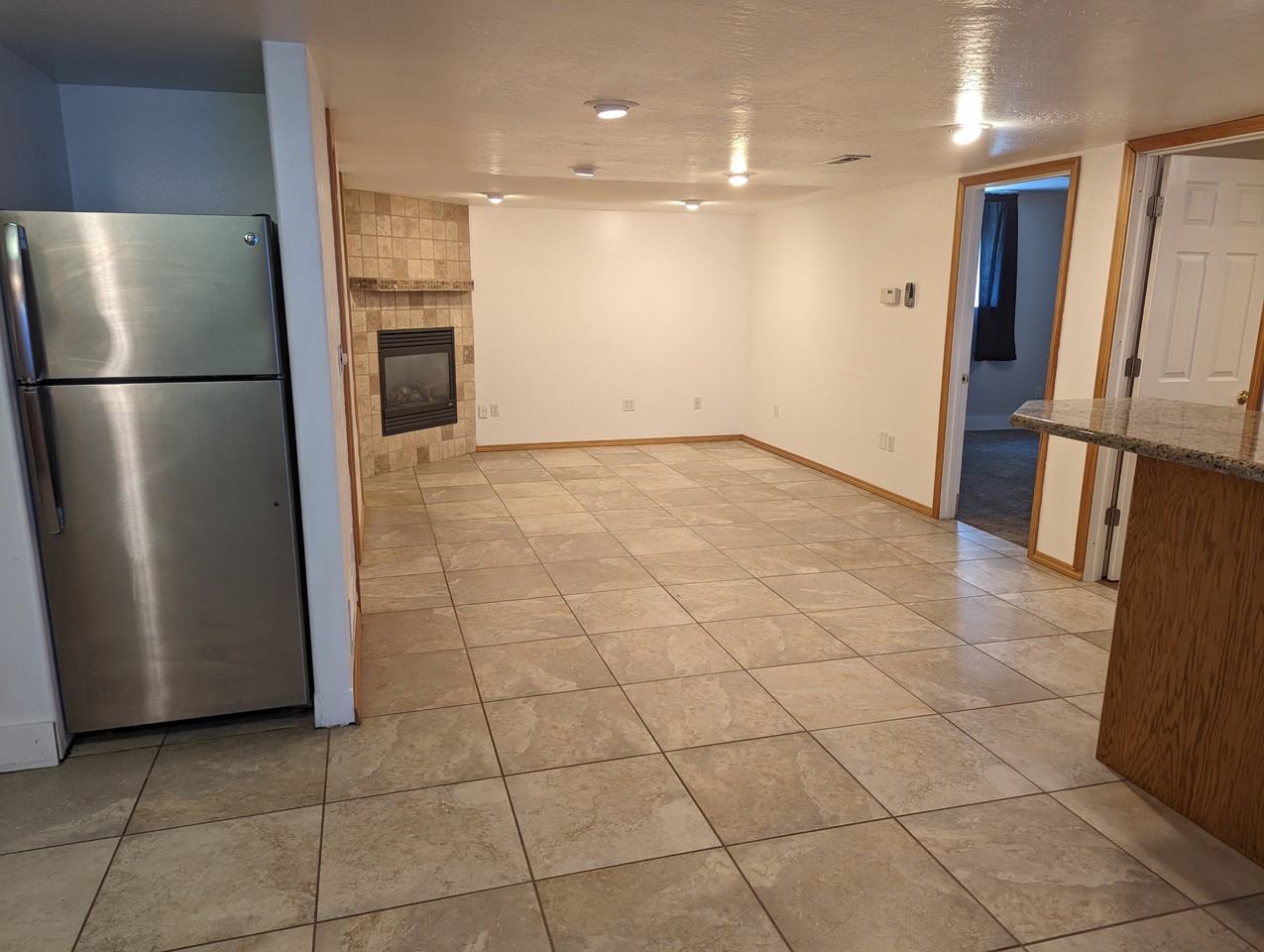900 Marshall St #2 - Photo 3 of 11