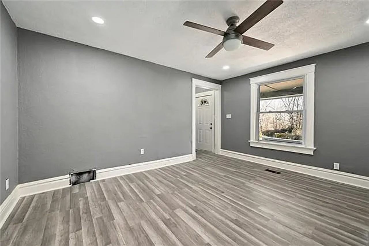 2614 Indiana Ave - Photo 7 of 21