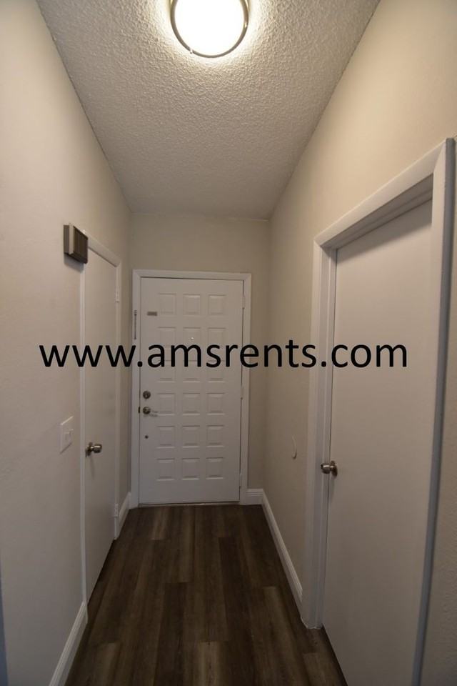 3056 Autumn Ct - Photo 3 of 22