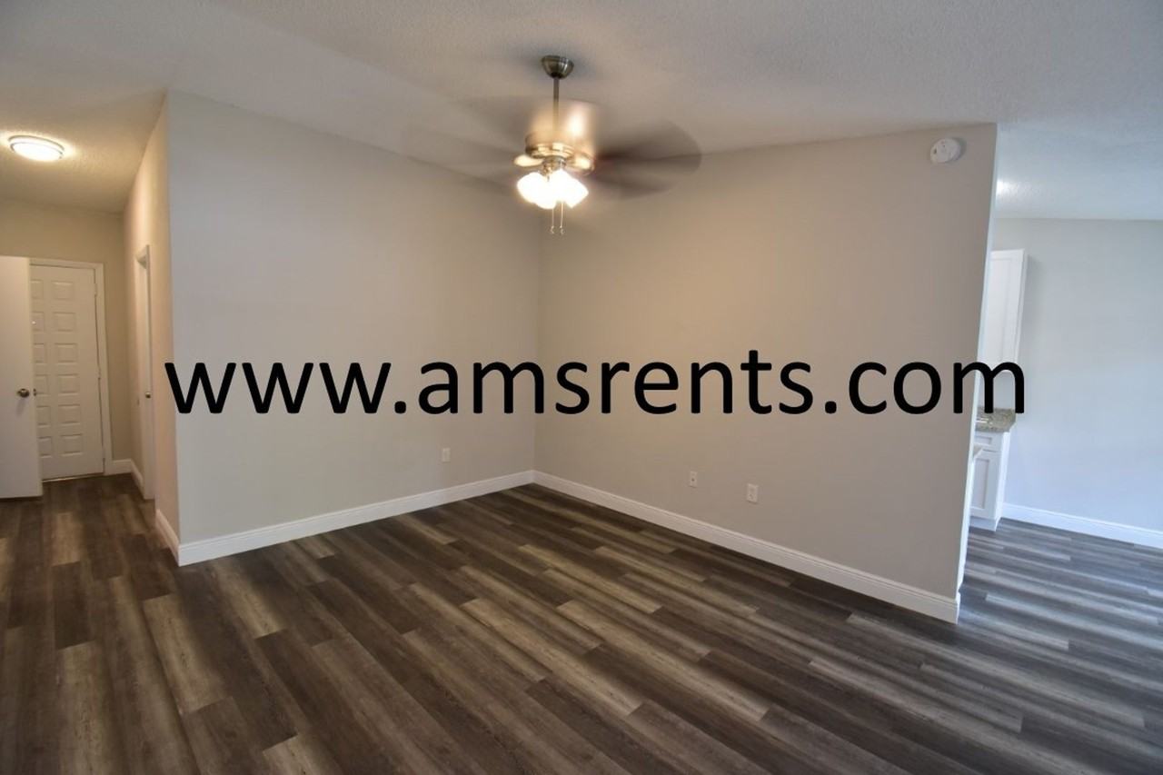 3056 Autumn Ct - Photo 4 of 22