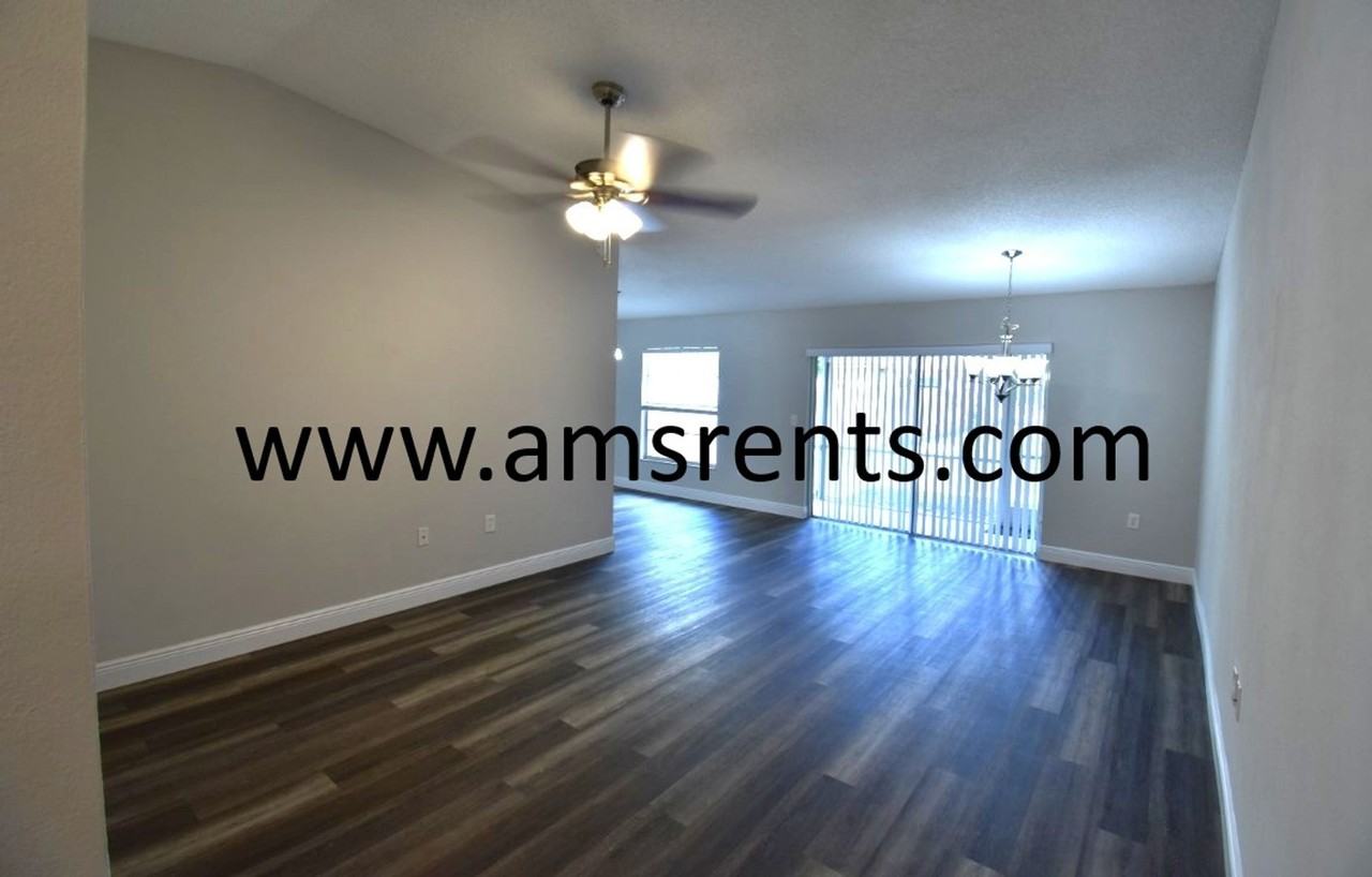 3056 Autumn Ct - Photo 5 of 22