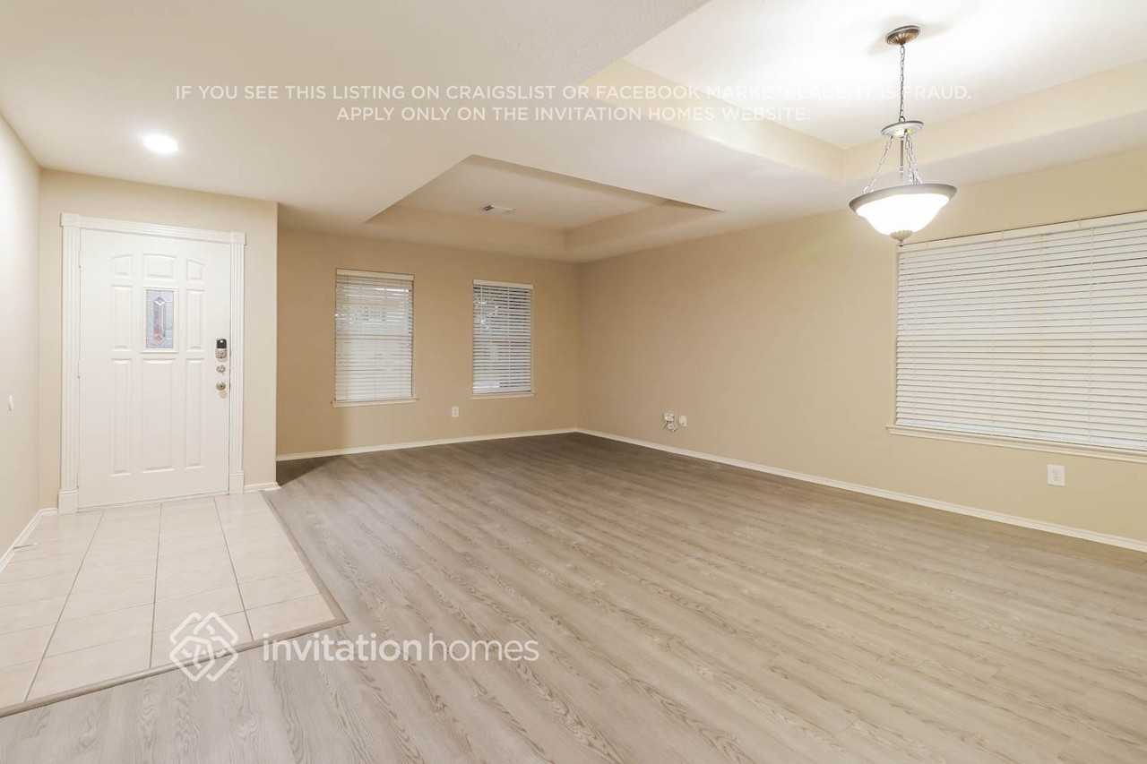 6806 Baron Gate Ct - Photo 5 of 13