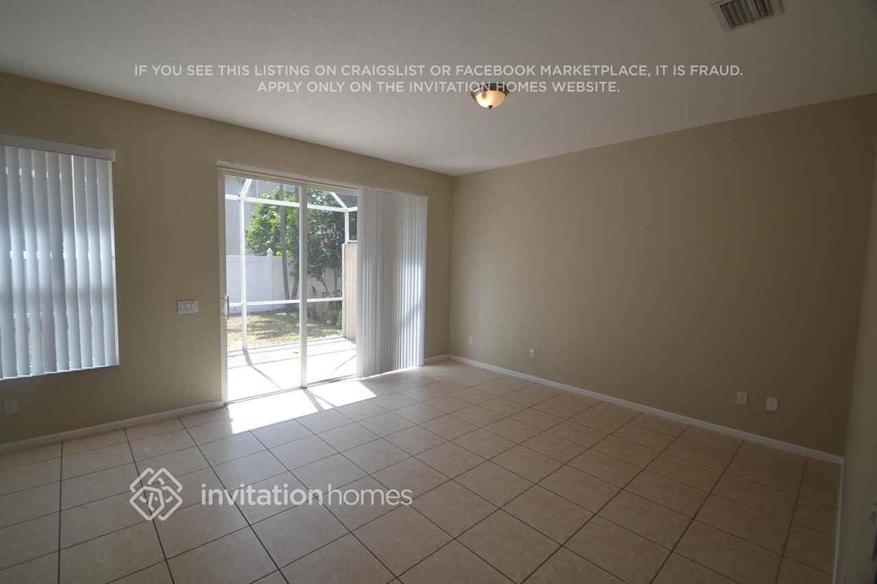 5436 Sealine Blvd - Photo 7 of 20