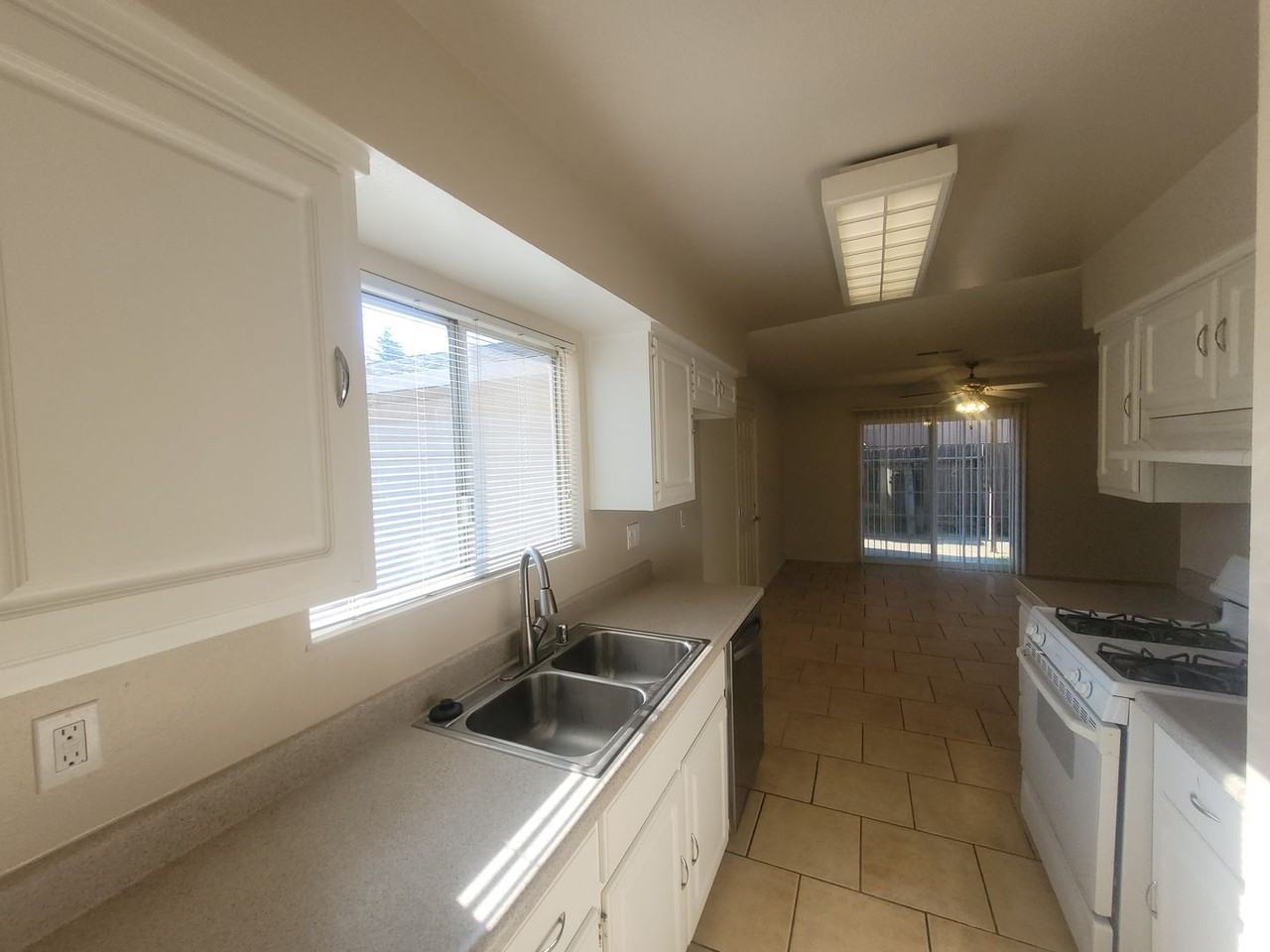 7139 Baranga Dr - Photo 4 of 26