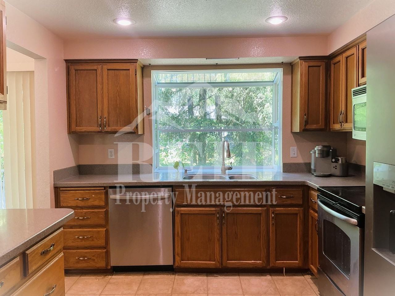 10243 Ashley Cir Nw - Photo 6 of 42