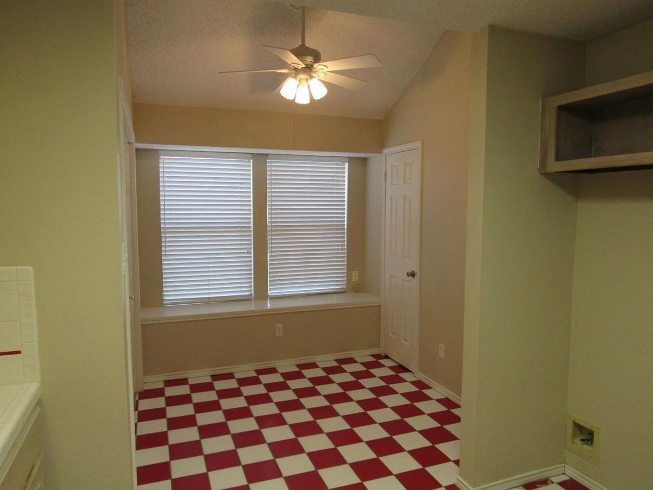 21130 Malibu Colony - Photo 7 of 16