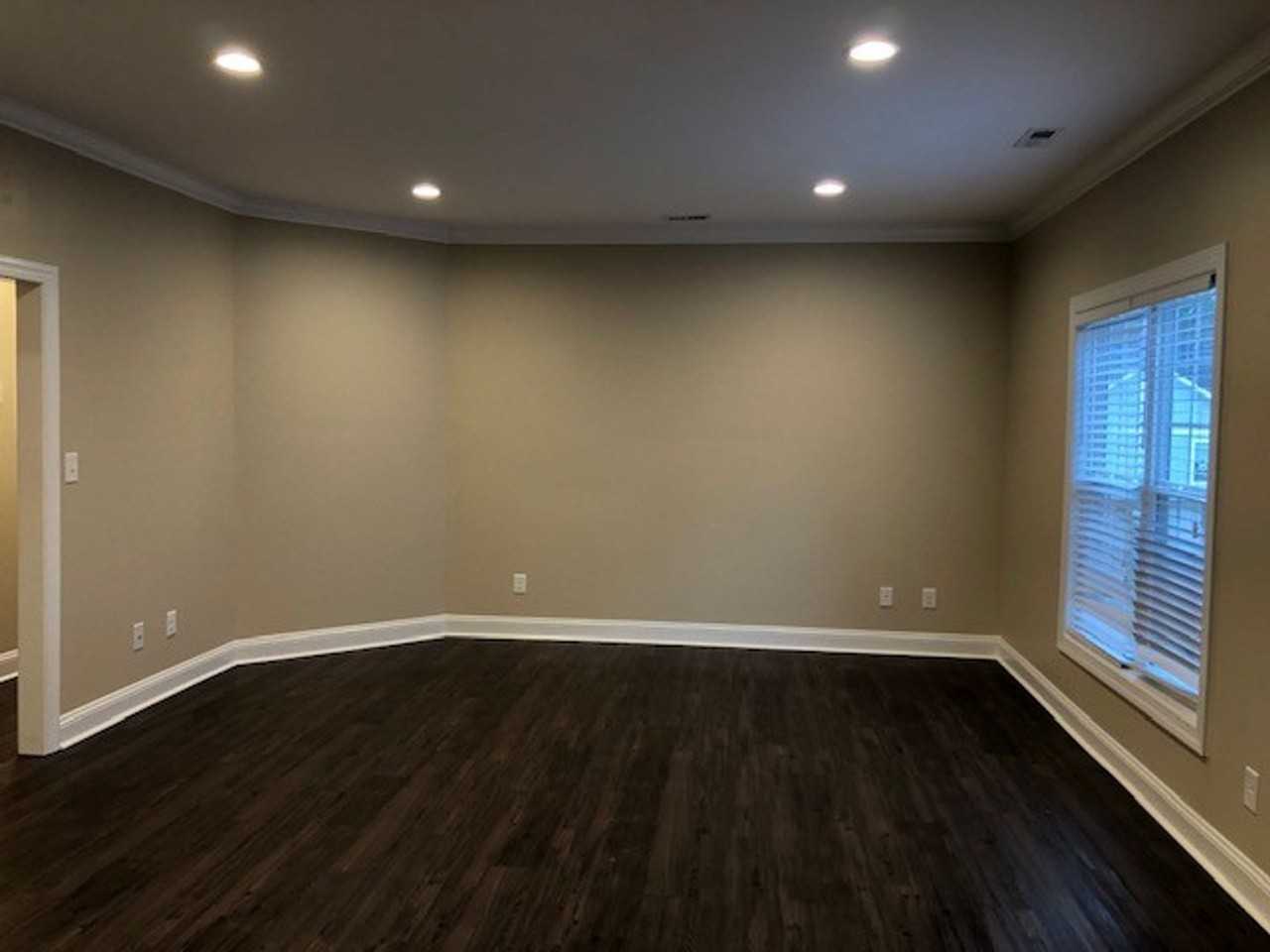 505A Amerson Ct - Photo 2 of 14