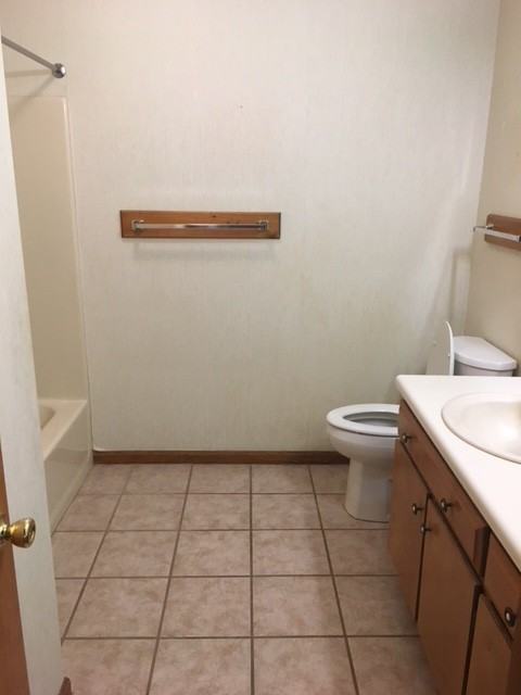 2308 Pineview Dr Apt A - Photo 3 of 5