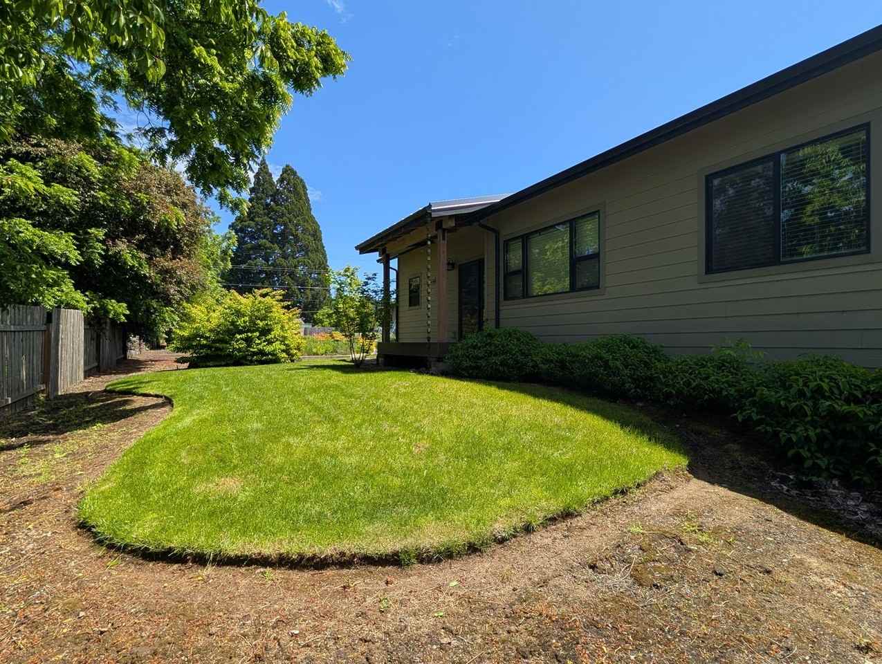 2202 Four Oaks Grange Rd - Photo 2 of 5
