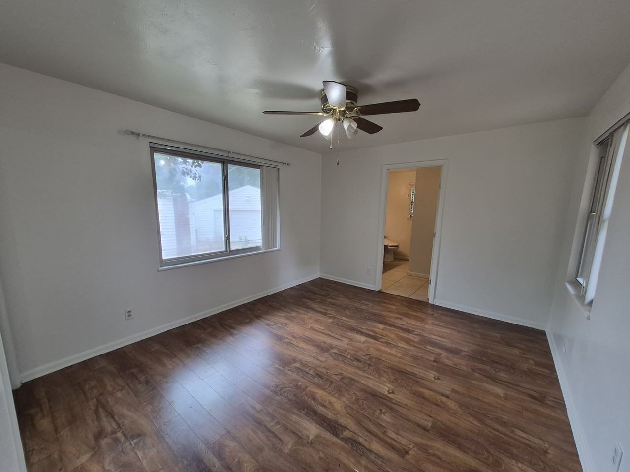 225 Burk Way - Photo 3 of 19