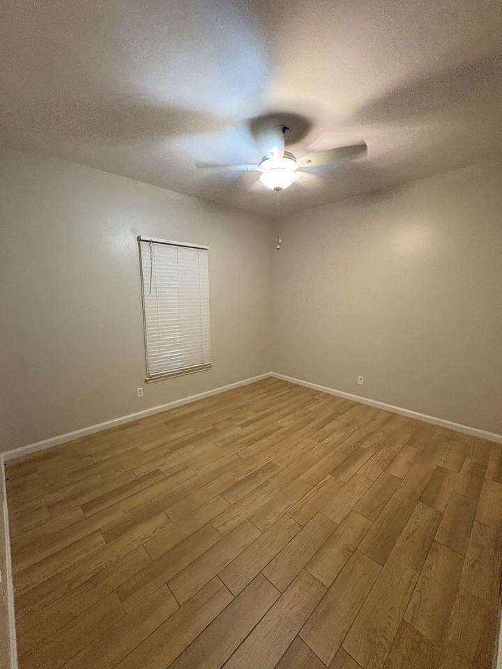 3104 Woodley Ter - Photo 3 of 8