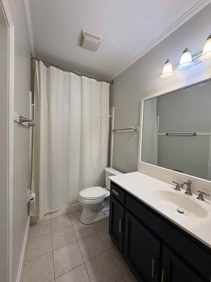 3104 Woodley Ter - Photo 7 of 8