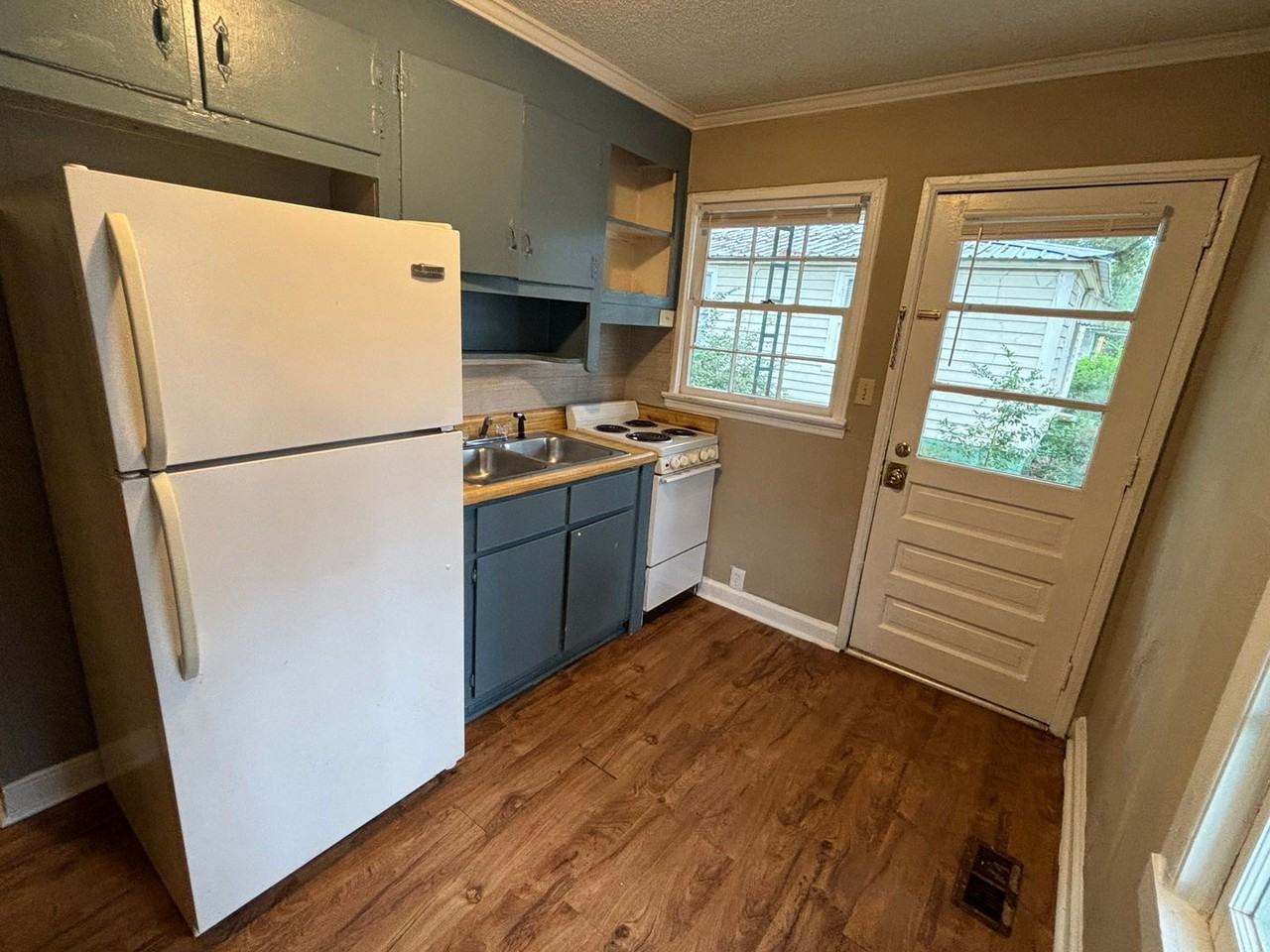 123 1/2 W Cranford Ave - Photo 4 of 7