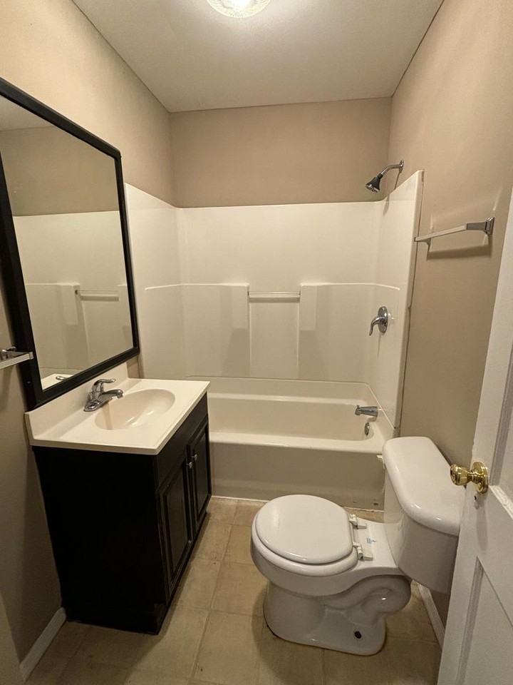 123 1/2 W Cranford Ave - Photo 7 of 7