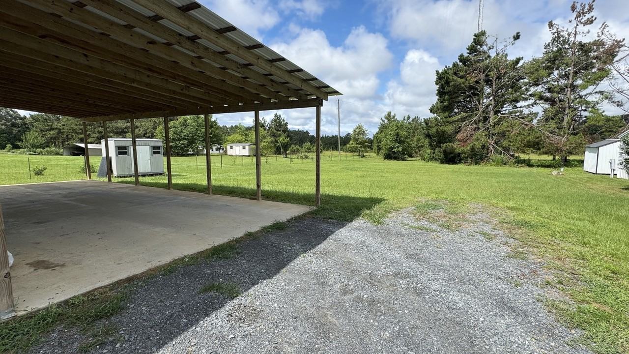 308 Winnfield Rd - Photo 5 of 19