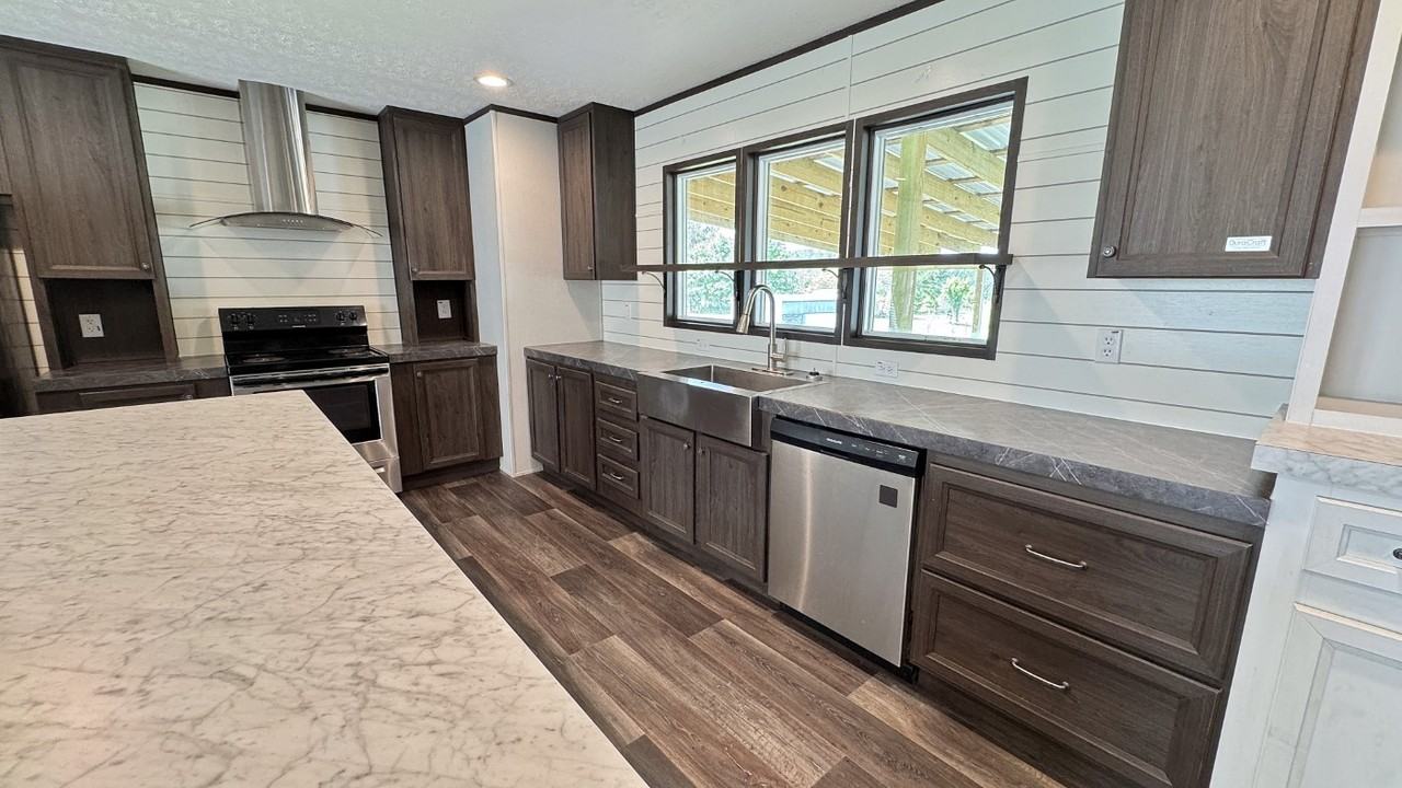 308 Winnfield Rd - Photo 6 of 19