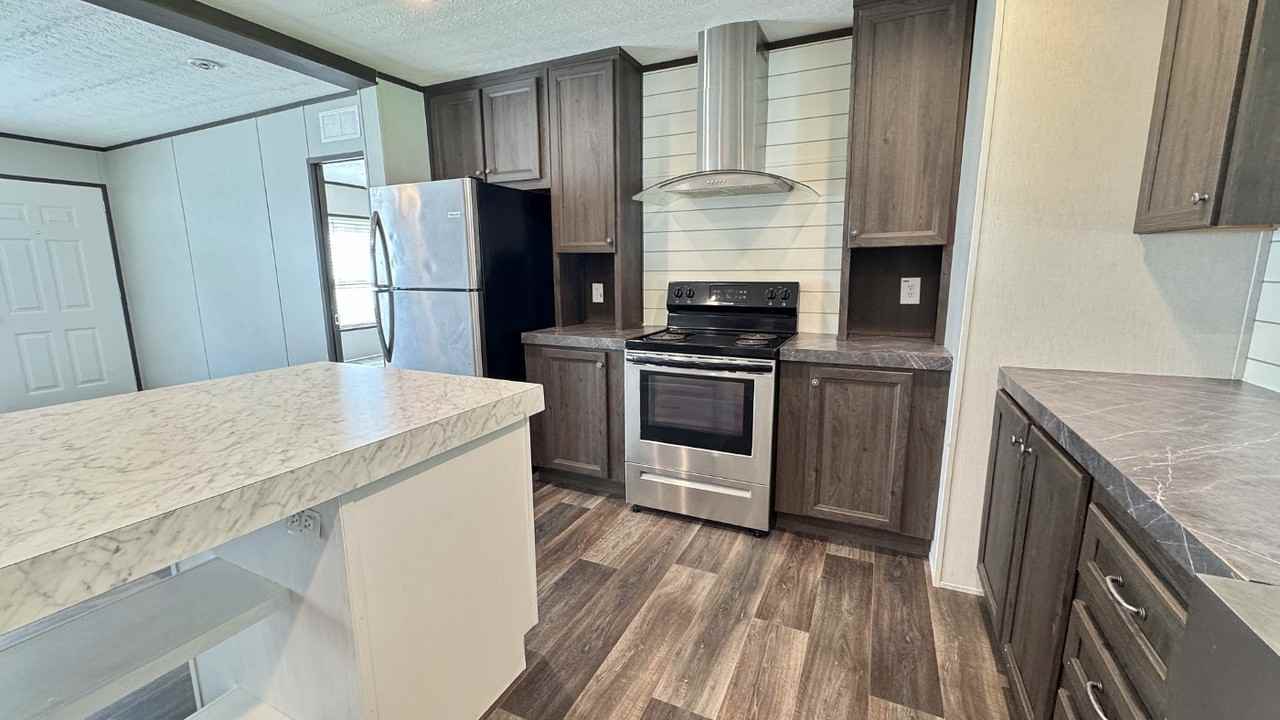 308 Winnfield Rd - Photo 7 of 19