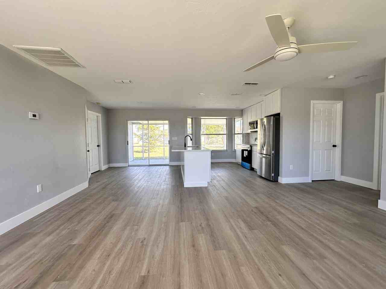 4005 Sw 2nd Ct - Photo 2 of 21