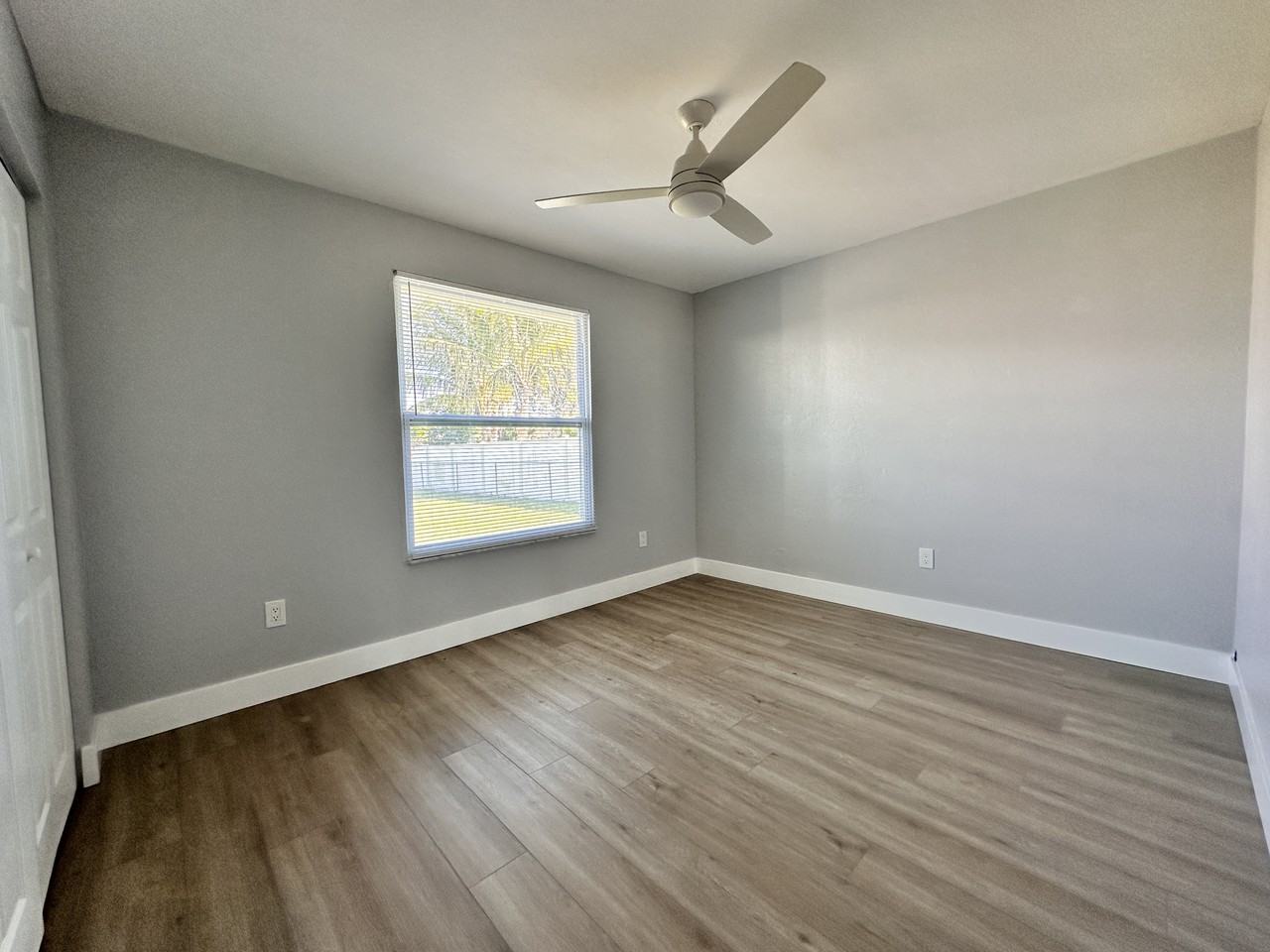4005 Sw 2nd Ct - Photo 4 of 21