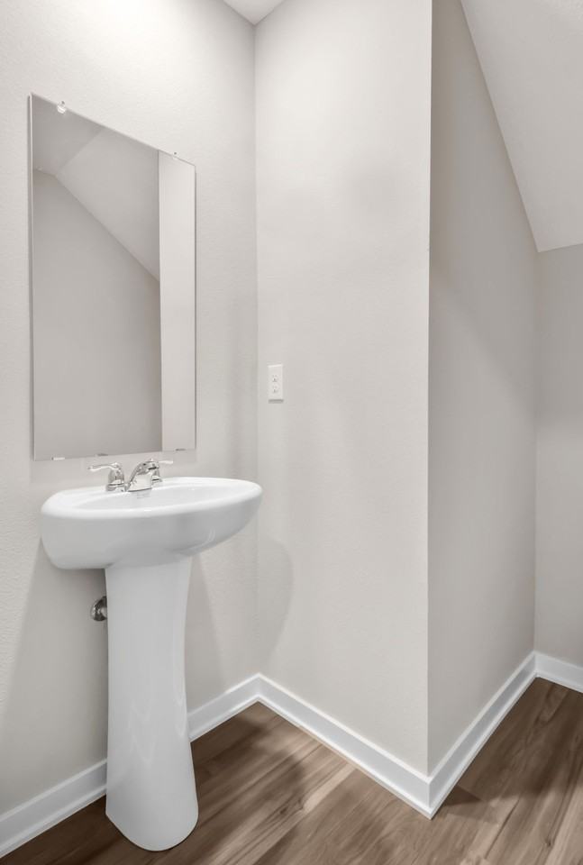 20603 Margo St - Photo 2 of 38