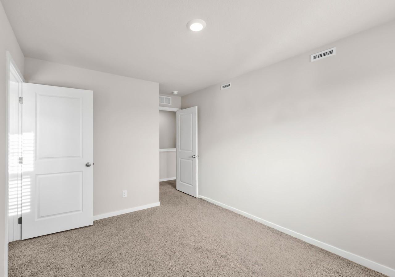 20603 Margo St - Photo 3 of 38